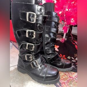 Size 39 NEVERMIND STEEL TOE BUCKLE GOTH BOOTS BLACK